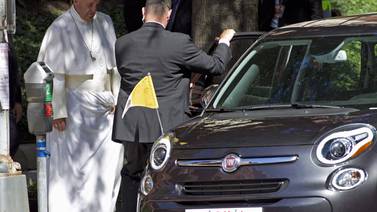 Subastarán el papamóvil utilizado por papa Francisco en Filadelfia