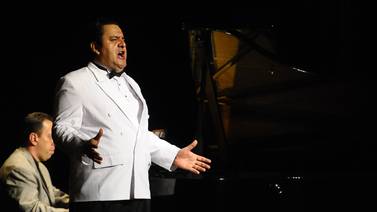  Tenor y pianista costarricenses llenarán el Teatro Nacional con un   <em>Sentimiento español</em> 