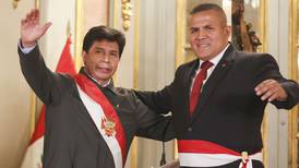 Renuncia ministro de Agricultura de Perú tras revelarse que estuvo en prisión