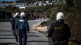 Muere un niño en naufragio de barco de migrantes frente a isla griega de Lesbos