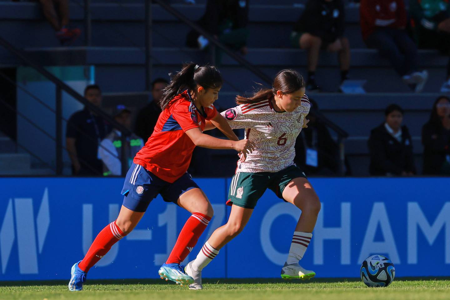 La Selección Femenina Sub-17 de Costa Rica perdió ante México en el Premundial.