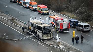 Al menos 46 personas fallecen calcinadas en accidente de autobús en Bulgaria