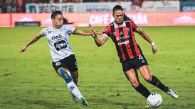Alajuelense tomó ligera ventaja con un autogol en final femenina contra Sporting 
