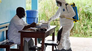 Un descubridor del Ébola teme aceleración de brote