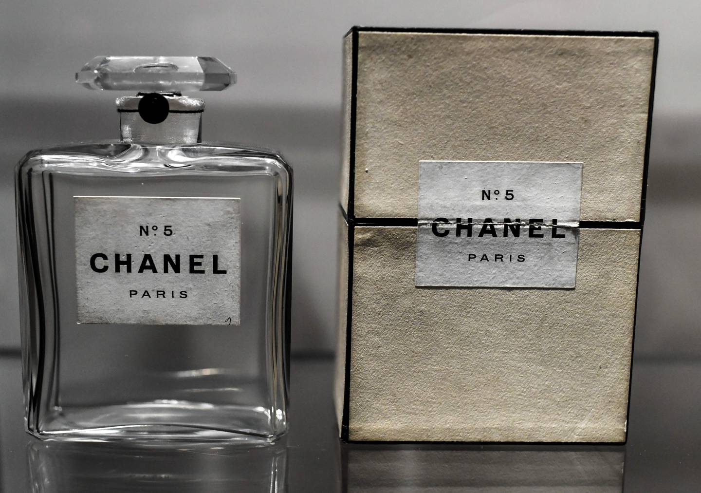 Chanel N°.5 cumple 100 años: así nació una fragancia que no