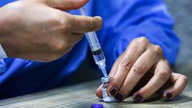 Salud asegura que espació a 12 semanas segunda dosis de vacuna contra covid-19 para proteger a más personas