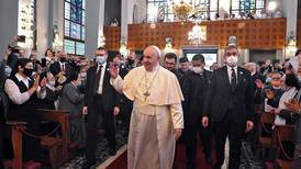 Papa Francisco llega a Chipre en una visita centrada en la migración