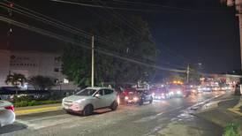 Rehabilitación de losas de concreto en  radial genera caos vial frente a Hospital de Alajuela