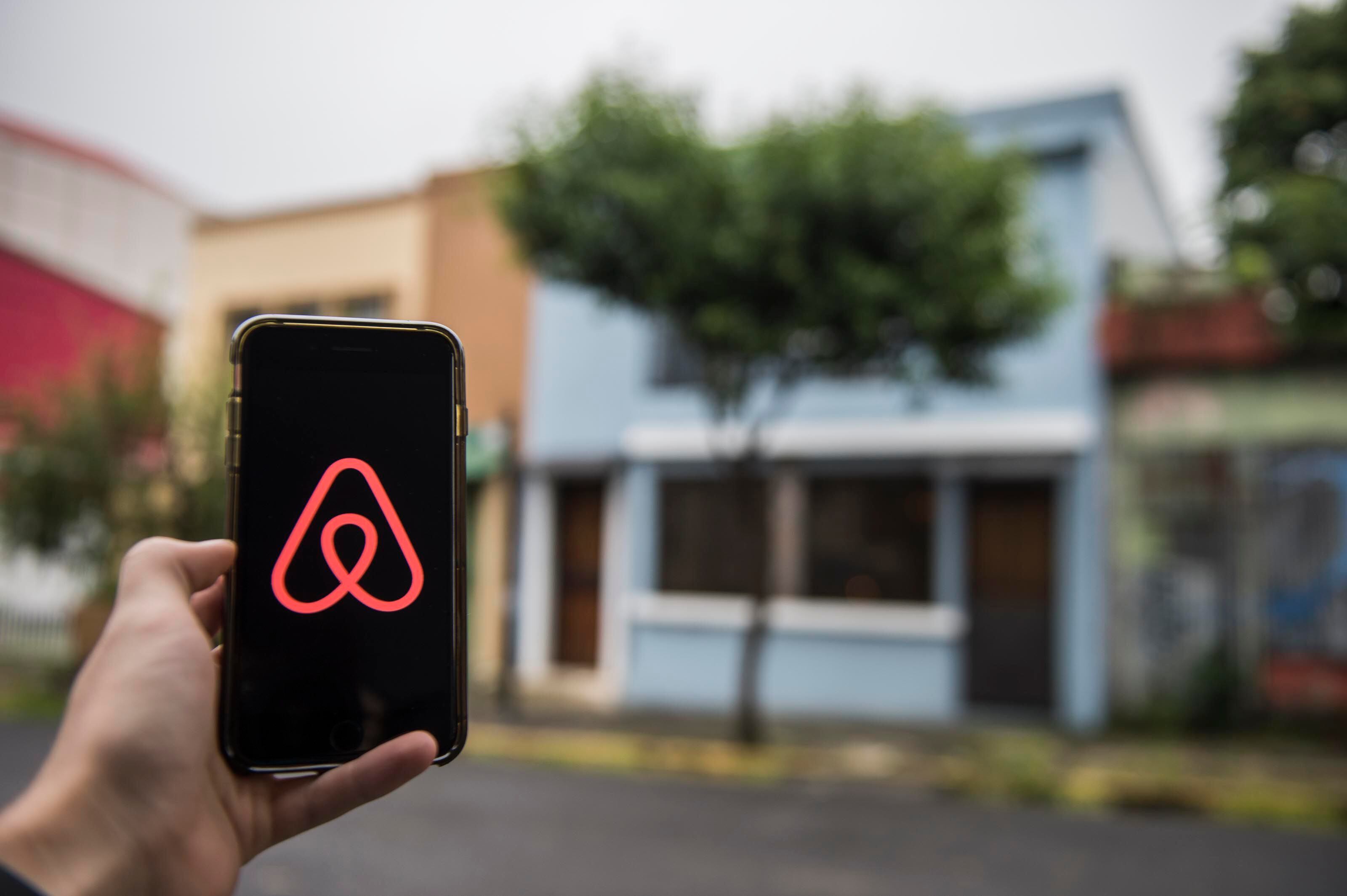 Airbnb recaudó $1,5 millones durante sus primeros tres meses inscrito ante el ministerio de Hacienda.