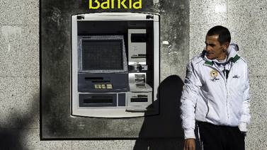 Abren nueva       investigación       contra el       banco       español       Bankia