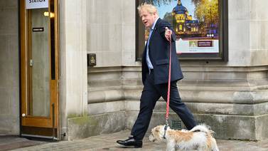 Elecciones locales británicas ponen a prueba confianza en Boris Johnson