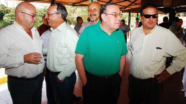 Los Arias piden a Zúñiga no renunciar