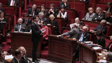 Diputados aprueban reforma a la Constitución de Francia