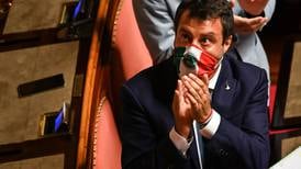 Libro sobre Salvini entre los más vendidos en Italia... todas las páginas están en blanco
