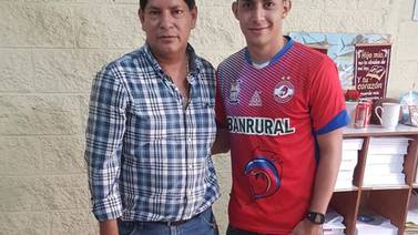 Jean Carlo Innecken, el cachorro de Alajuelense que firmó con Herediano y jugará a préstamo en Guatemala