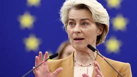 Jefa de la Comisión Europea dice que defenderá una competencia ‘justa’ con China
