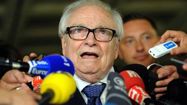 La Justicia francesa  absuelve a      Strauss-Kahn