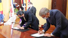 Costa Rica firma acuerdos aduaneros con Países Bajos y Bélgica para combatir comercio ilícito