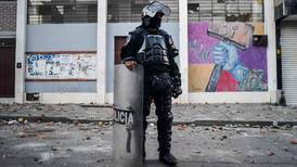 Hombre muere en Colombia luego de recibir varias descargas eléctricas por parte de policías