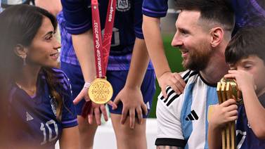 Lionel Messi y Antonella Roccuzzo lloran al escuchar cuento de Hernán Casciari