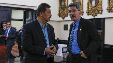 Carlos Alvarado y Welmer Ramos liman asperezas lejos de mirada de la prensa