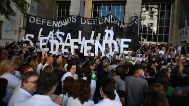 Universidad de Buenos Aires: estudiantes y profesores protestan contra ajuste del gobierno