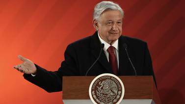 Presidente de México presenta “episodios de febrícula” por covid-19