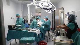 Colegio de Médicos posterga tres meses más el tarifario de procedimientos médico - quirúrgicos
