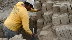 Hallan tumba de sacerdote de 3.000 años de antigüedad en Perú
