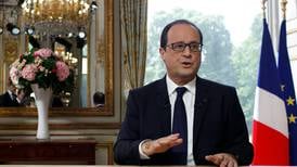 Presidente de Francia promete bajar impuestos a ciudadanos 