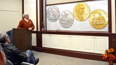 Estados Unidos emite moneda en homenaje a Mark Twain