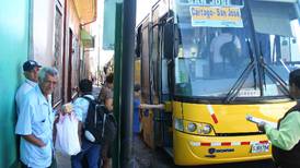 Lumaca aumentó flotilla de buses para competir con servicio de tren a Cartago