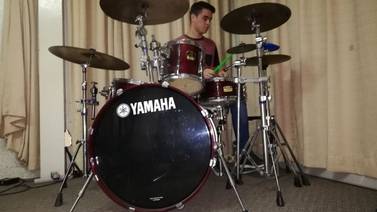 Joven percusionista requiere ayuda para cumplir su sueño de estudiar en Berklee