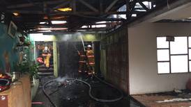 Incendio afectó dos viviendas en San Juan de Dios de Desamparados