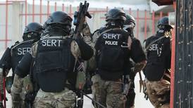 Fiscalía pide seis meses de prisión preventiva contra banda que colocó explosivos frente a Teletica y el Congreso 