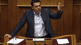 Parlamento de Grecia aprueba tercer rescate financiero
