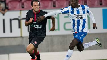 Marco Ureña anota en victoria 3 a 0 del FC Midtjylland ante el Hobro de Mayron George 