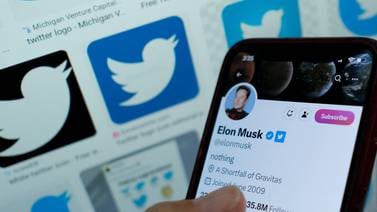 Elon Musk anuncia que Twitter permitirá a medios cobrar a usuarios por leer artículos periodísticos