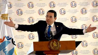 Justicia guatemalteca analizára viabilidad para quitar fueros a presidente