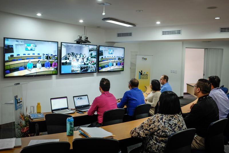 El Instituto de Desarrollo Profesional del MEP se ubica en Calle Blancos. En la imagen: Sala donde se imparten las capacitaciones en línea. Foto ilustrativa: