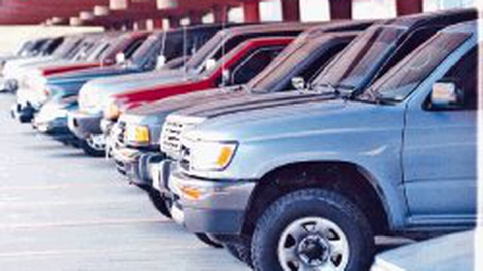 Importación de automóviles aumentó un 20% en el 2006 - La Nación