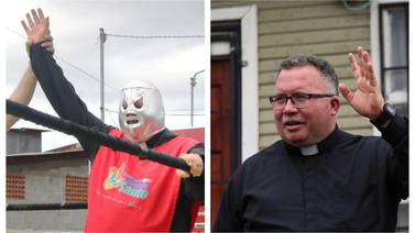 Vea al Padre Sergio subirse al ring y ganar con máscara de El Santo: ‘yo haría lo que fuera por crear sonrisas’