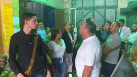 Emilia Navas inspecciona Mercado Municipal de Limón en investigación contra la ministra de Cultura