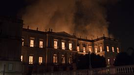 Incendio devora el Museo Nacional de Río, uno de los más antiguos de Brasil
