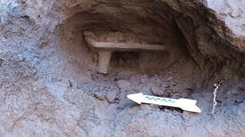 Metate y fragmentos arqueológicos aparecen en ampliación de edificio en la Uruca