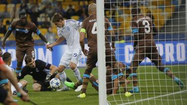Iker Casillas iguala a Xavi como el jugador con más partidos en Liga de Campeones
