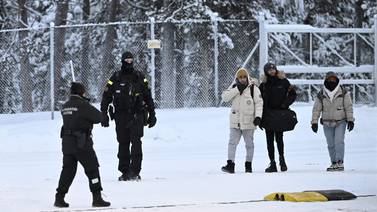 Rusia usa migrantes como ‘armas’ en la frontera con Finlandia