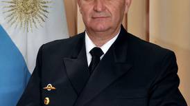 Ministro destituye a jefe de la Armada argentina por tragedia del submarino