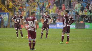 Unafut vetó dos juegos al estadio Ricardo Saprissa por pólvora y lanzamiento de objetos en la final 