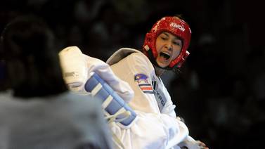 Taekwondista Katherine Alvarado gana medalla de bronce en Open de Canadá
